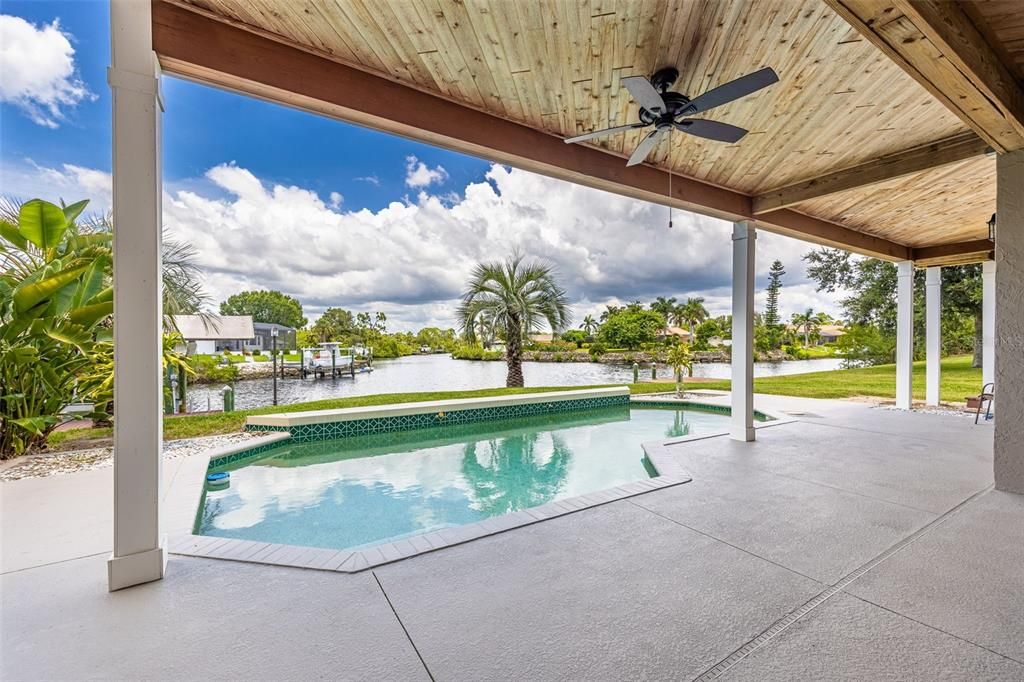 For Sale: $997,000 (4 beds, 3 baths, 4746 Square Feet)