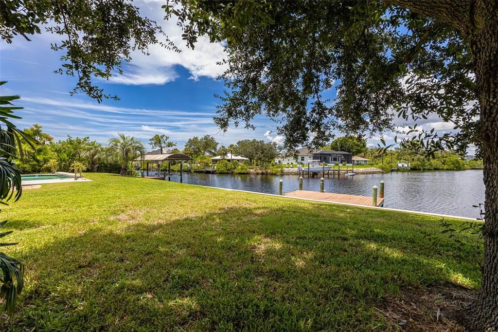 For Sale: $997,000 (4 beds, 3 baths, 4746 Square Feet)