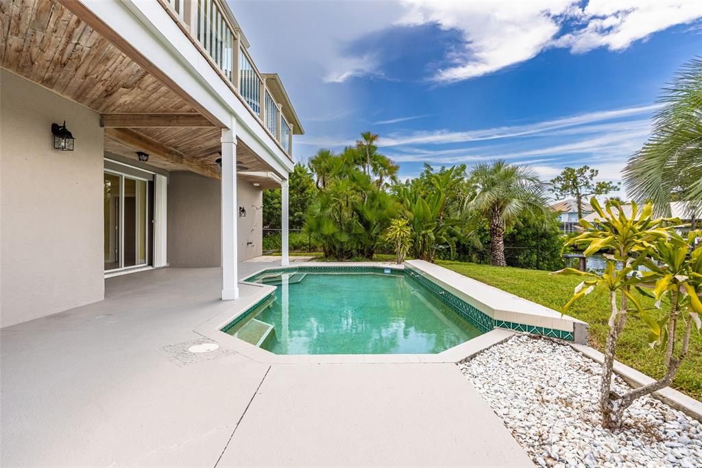 For Sale: $997,000 (4 beds, 3 baths, 4746 Square Feet)