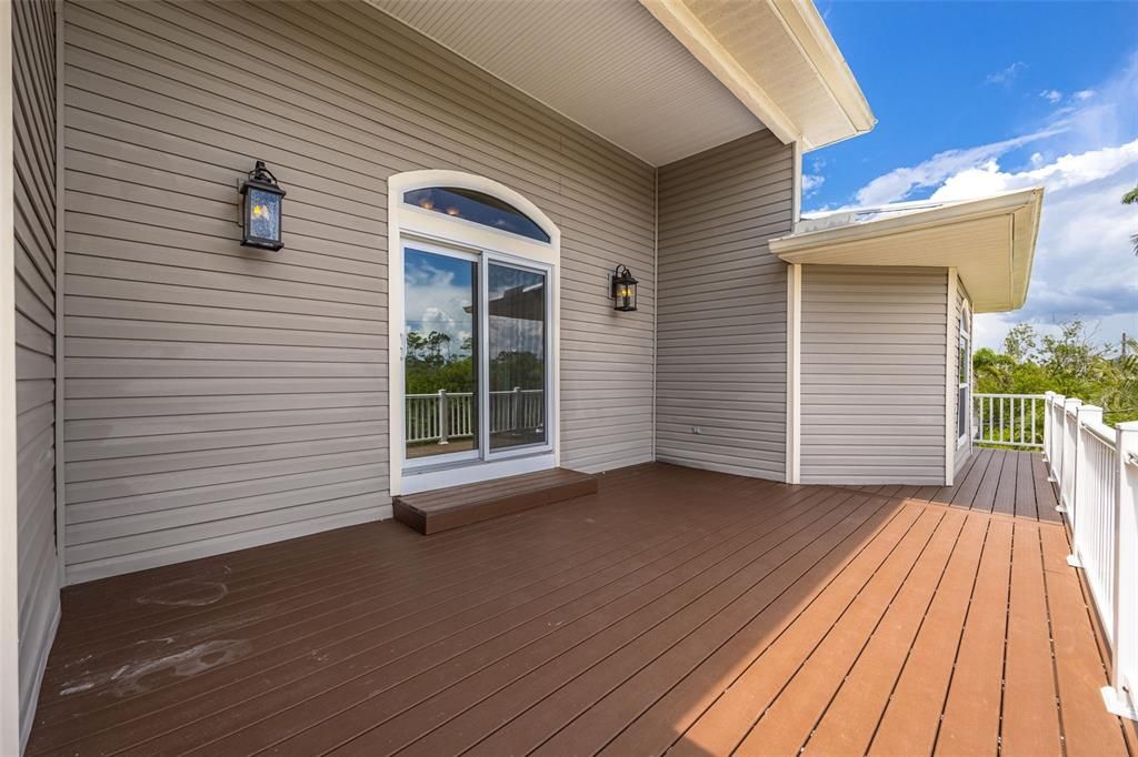 For Sale: $997,000 (4 beds, 3 baths, 4746 Square Feet)