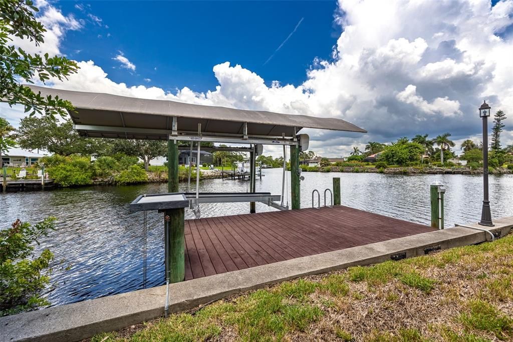 For Sale: $997,000 (4 beds, 3 baths, 4746 Square Feet)