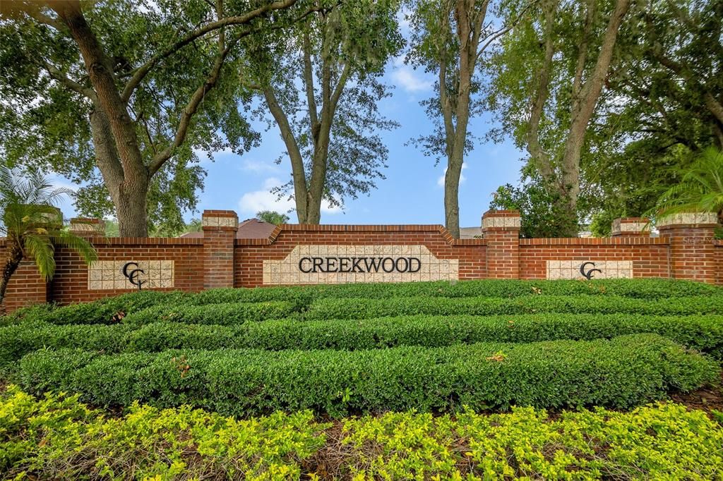 合同活跃: $3,500 (4 贝兹, 3 浴室, 2598 平方英尺)