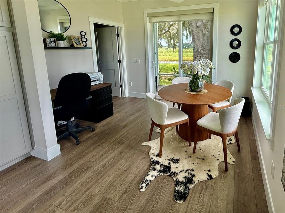 待售: $249,500 (2 贝兹, 2 浴室, 1053 平方英尺)