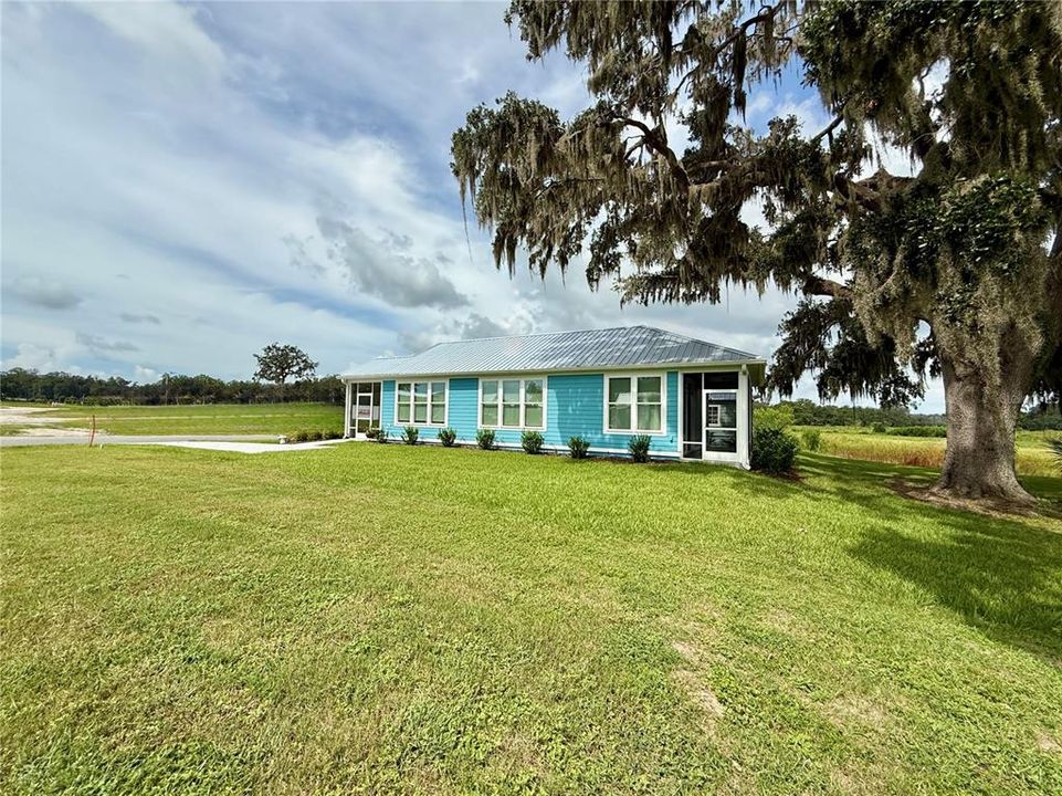 待售: $249,500 (2 贝兹, 2 浴室, 1053 平方英尺)