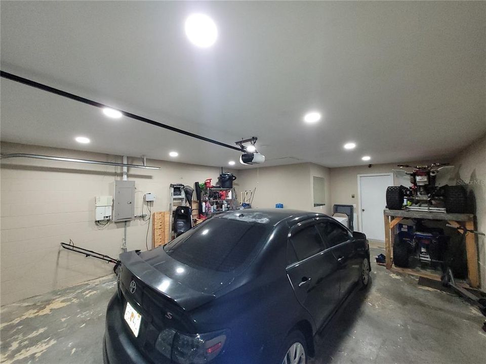 For Sale: $374,999 (4 beds, 2 baths, 1702 Square Feet)