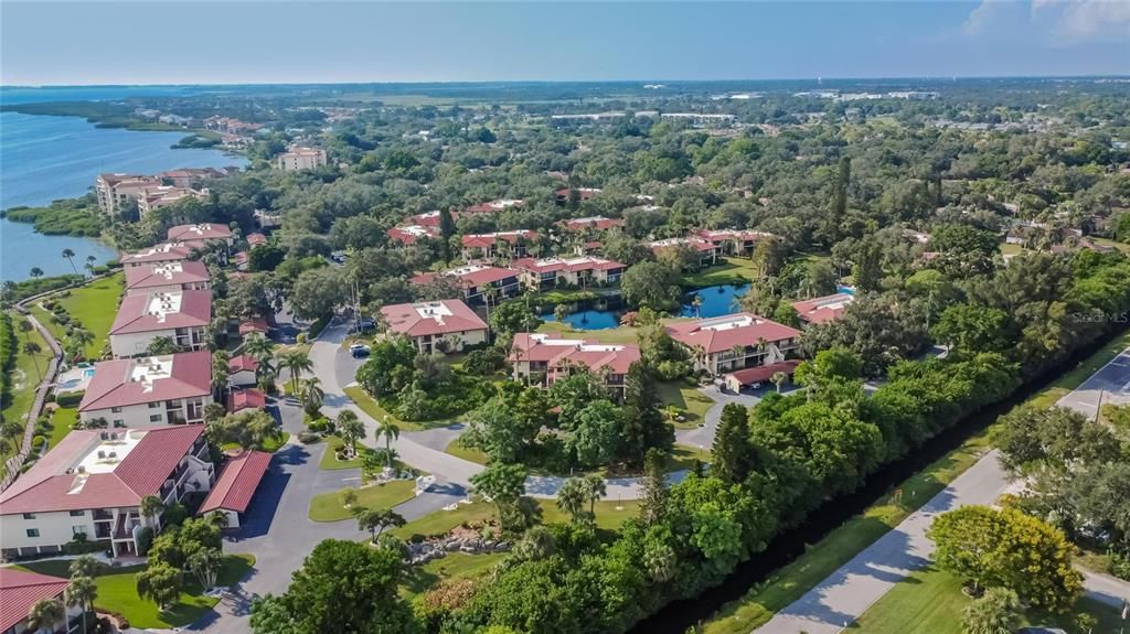 На продажу: $249,900 (2 спален, 2 ванн, 1254 Квадратных фут)