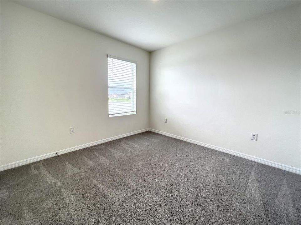 Под контрактом: $2,795 (5 спален, 3 ванн, 2447 Квадратных фут)