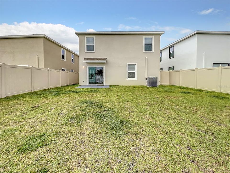 Под контрактом: $2,795 (5 спален, 3 ванн, 2447 Квадратных фут)