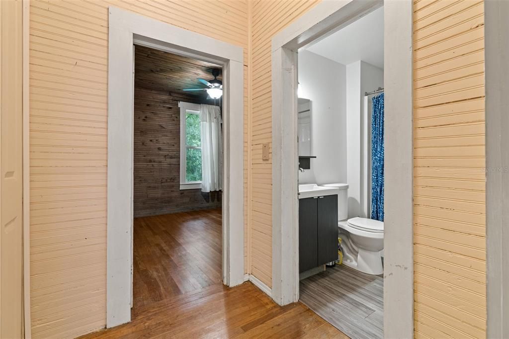 На продажу: $295,000 (2 спален, 2 ванн, 1400 Квадратных фут)