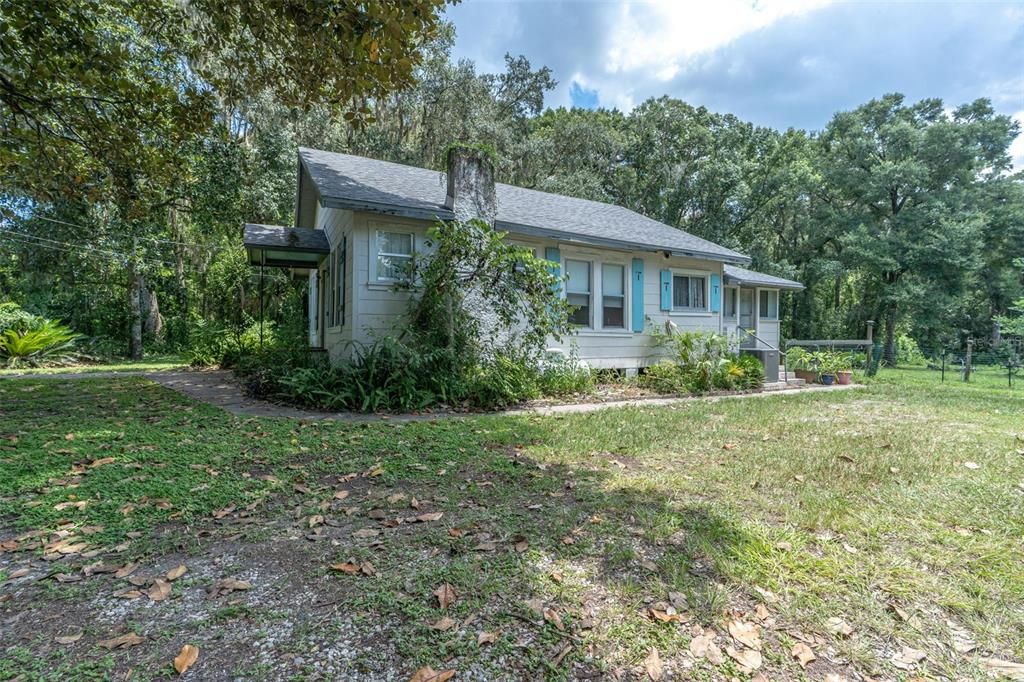 На продажу: $295,000 (2 спален, 2 ванн, 1400 Квадратных фут)