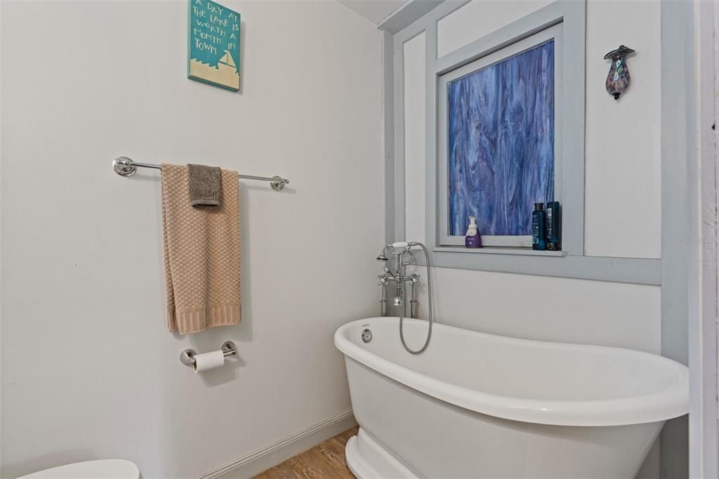 На продажу: $295,000 (2 спален, 2 ванн, 1400 Квадратных фут)