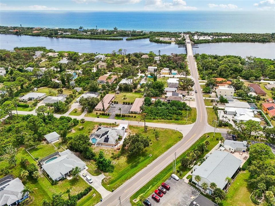 На продажу: $225,000 (2 спален, 2 ванн, 966 Квадратных фут)