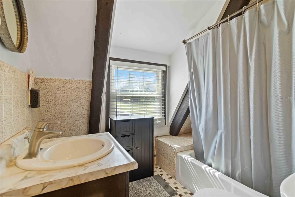 Active With Contract: $499,900 (4 beds, 2 baths, 2310 Square Feet)