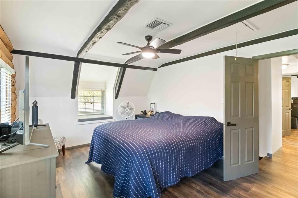 Active With Contract: $499,900 (4 beds, 2 baths, 2310 Square Feet)