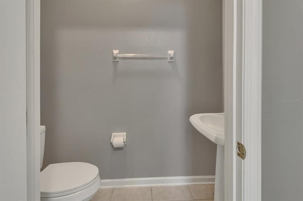 Active With Contract: $359,900 (4 beds, 2 baths, 2461 Square Feet)