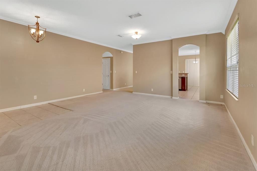 Active With Contract: $359,900 (4 beds, 2 baths, 2461 Square Feet)