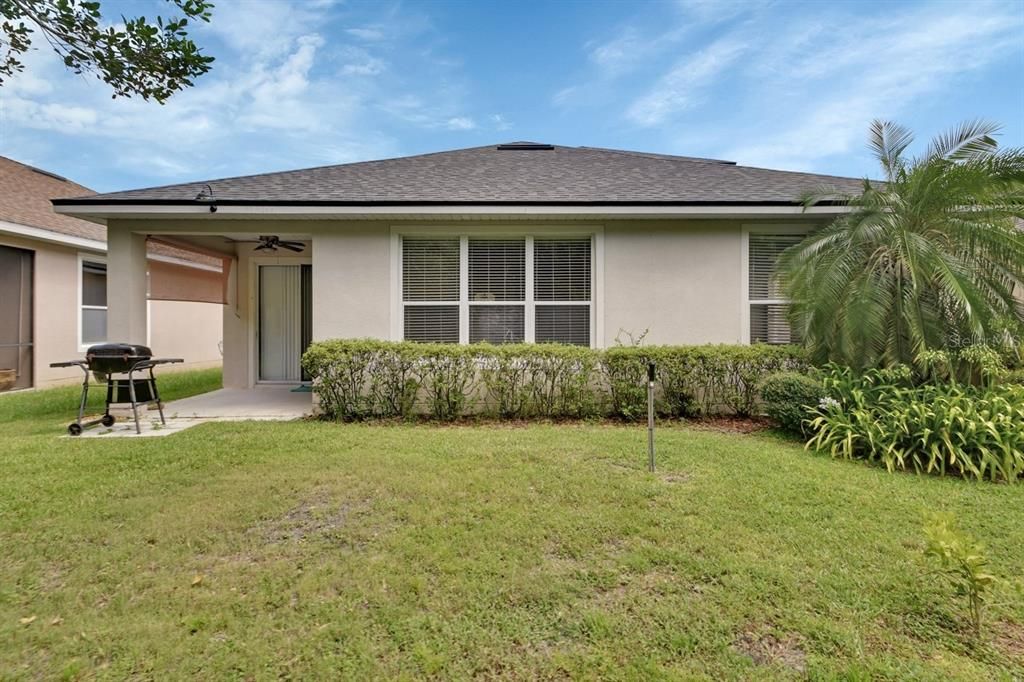 Active With Contract: $359,900 (4 beds, 2 baths, 2461 Square Feet)