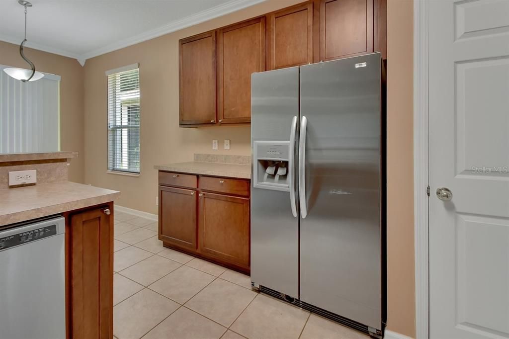 Active With Contract: $359,900 (4 beds, 2 baths, 2461 Square Feet)