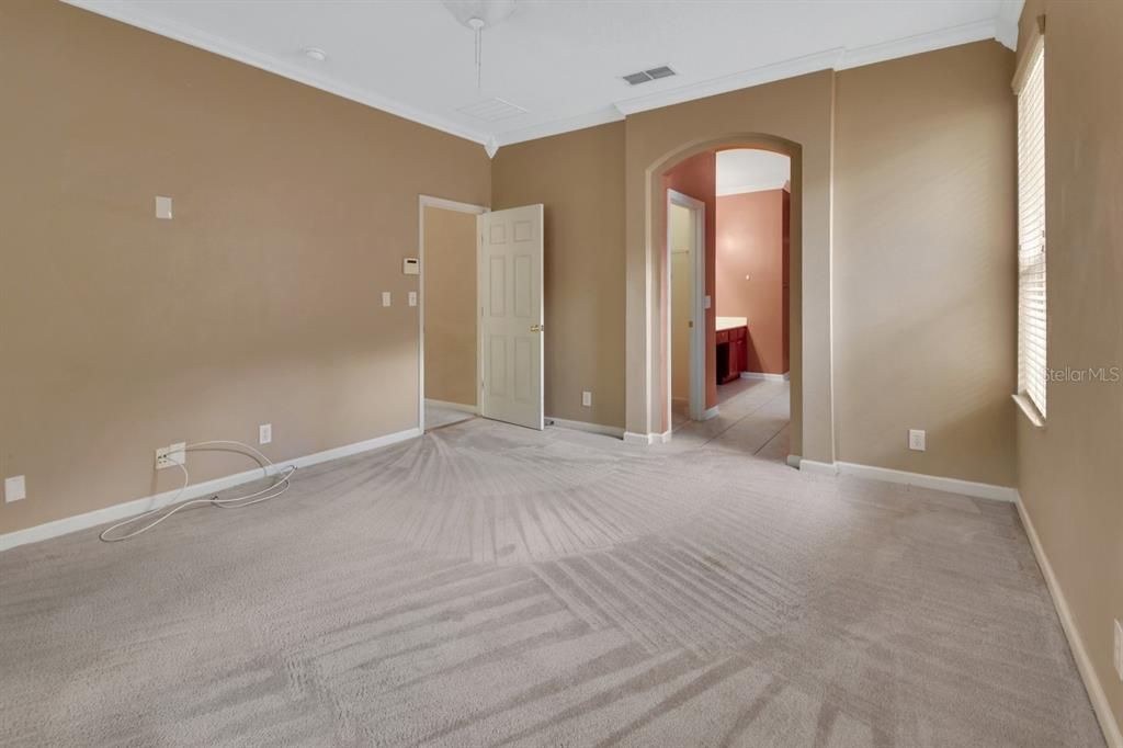 Active With Contract: $359,900 (4 beds, 2 baths, 2461 Square Feet)