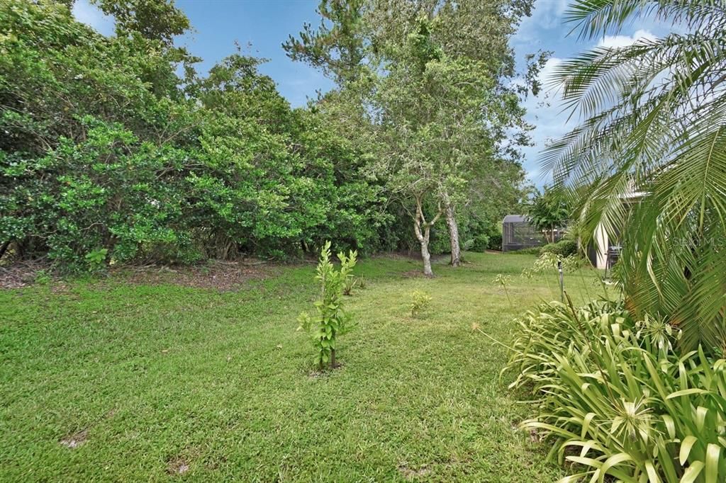 Active With Contract: $359,900 (4 beds, 2 baths, 2461 Square Feet)