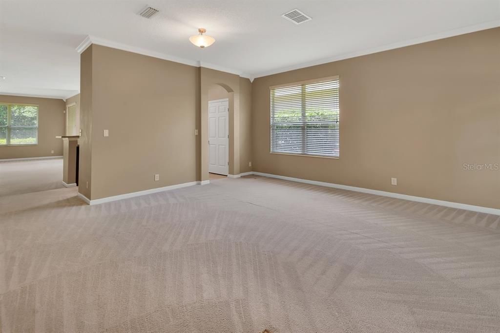 Active With Contract: $359,900 (4 beds, 2 baths, 2461 Square Feet)