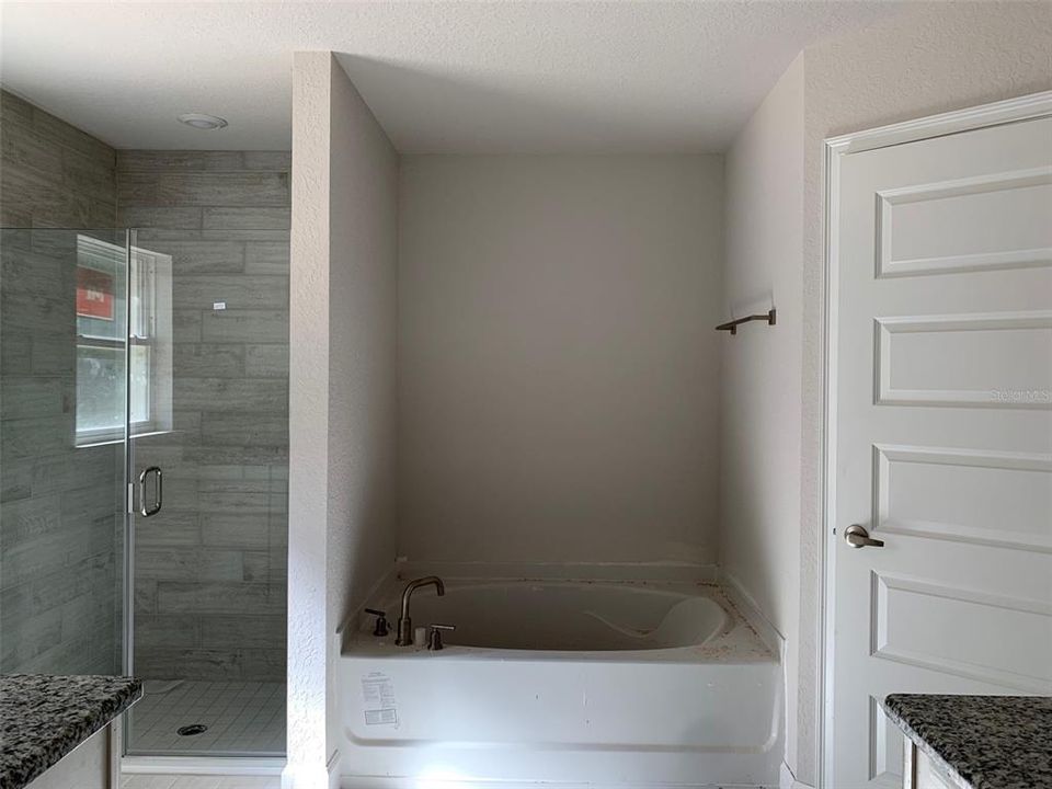 待售: $437,550 (4 贝兹, 3 浴室, 2287 平方英尺)