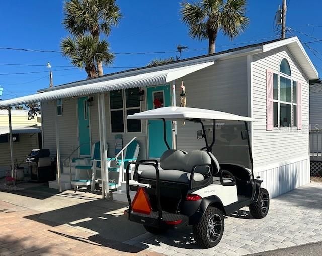 For Sale: $218,218 (1 beds, 1 baths, 392 Square Feet)