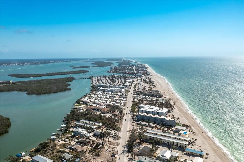 For Sale: $218,218 (1 beds, 1 baths, 392 Square Feet)