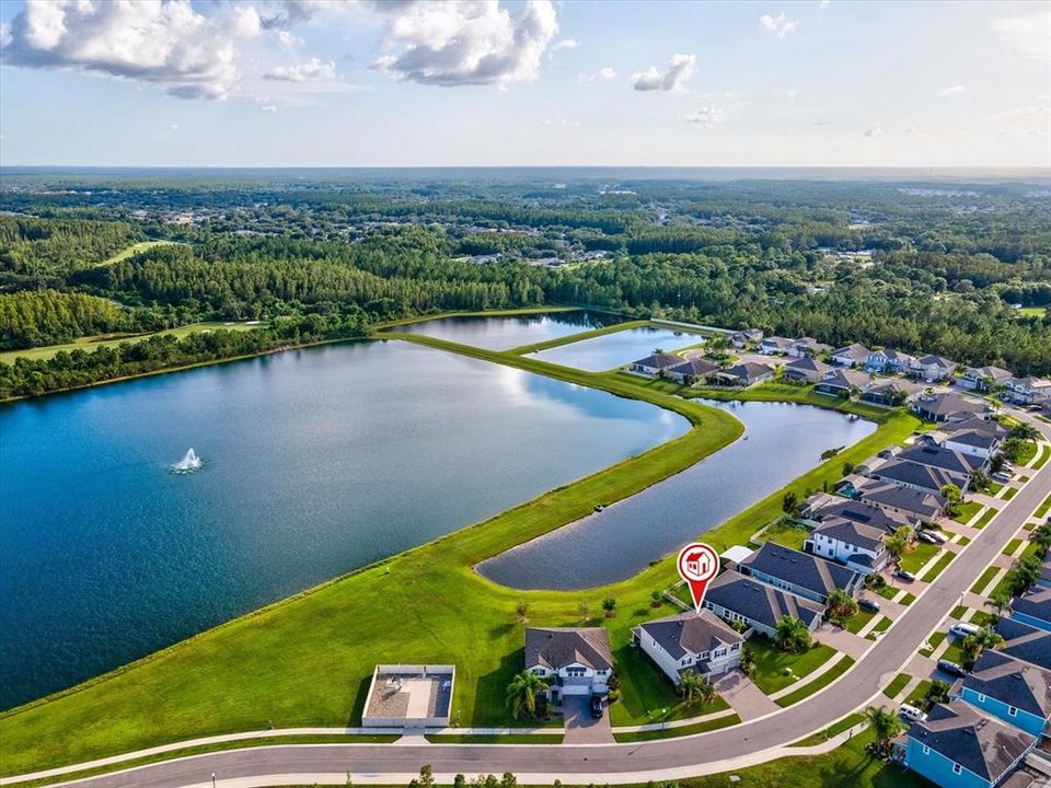 合同活跃: $840,000 (5 贝兹, 3 浴室, 3421 平方英尺)