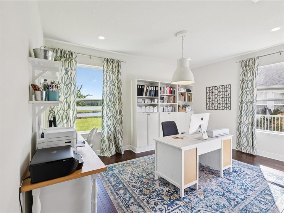 合同活跃: $840,000 (5 贝兹, 3 浴室, 3421 平方英尺)