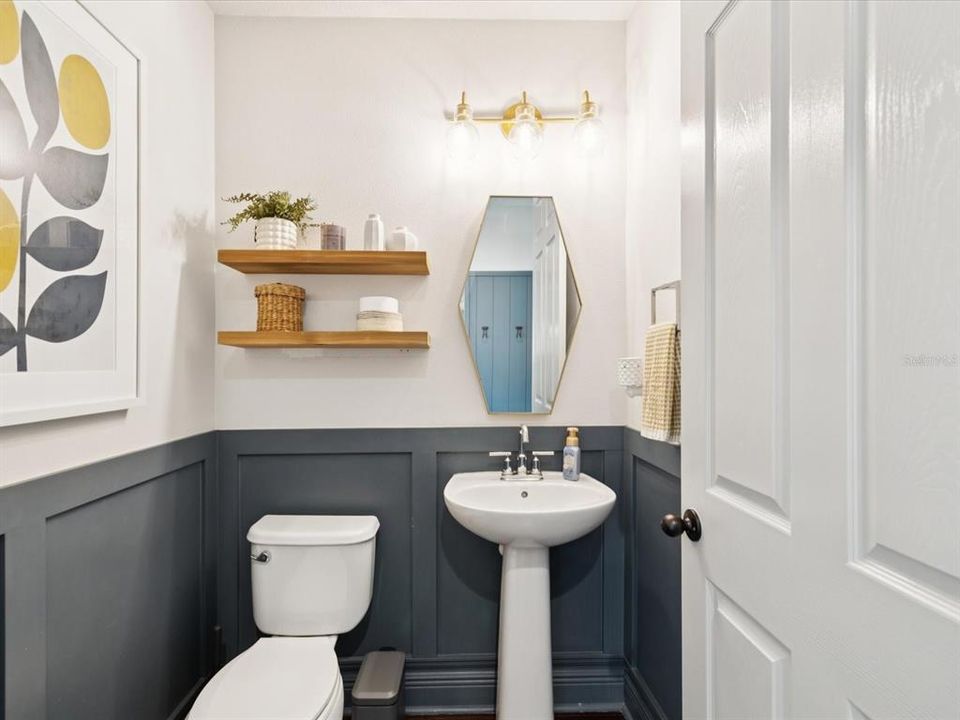 合同活跃: $840,000 (5 贝兹, 3 浴室, 3421 平方英尺)