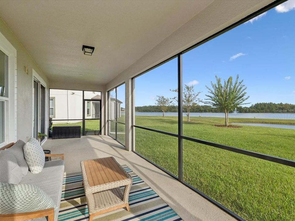 合同活跃: $840,000 (5 贝兹, 3 浴室, 3421 平方英尺)