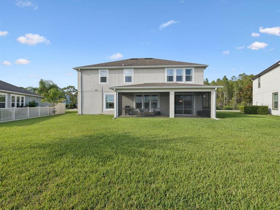 合同活跃: $840,000 (5 贝兹, 3 浴室, 3421 平方英尺)