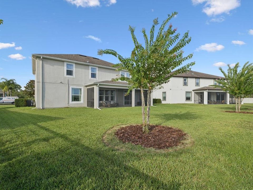 合同活跃: $840,000 (5 贝兹, 3 浴室, 3421 平方英尺)