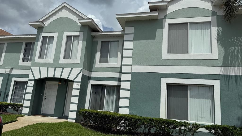 Recently Rented: $1,760 (2 beds, 2 baths, 1595 Square Feet)