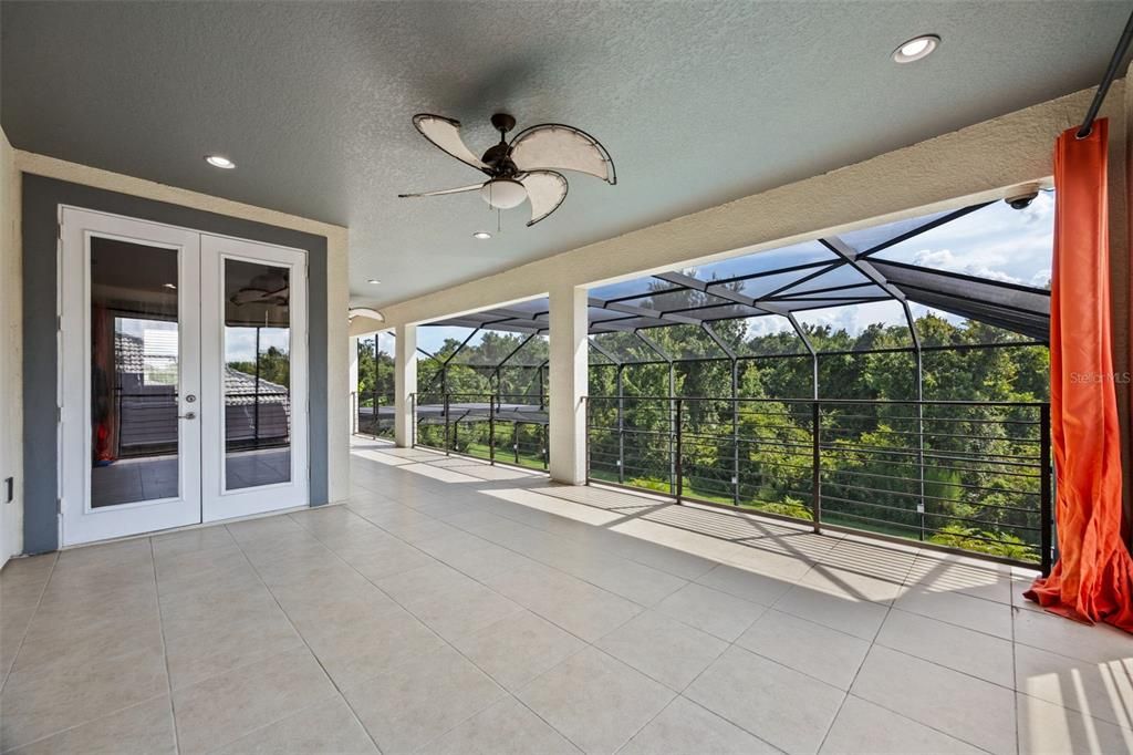 На продажу: $960,000 (6 спален, 4 ванн, 5280 Квадратных фут)