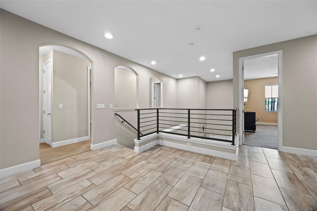 На продажу: $960,000 (6 спален, 4 ванн, 5280 Квадратных фут)