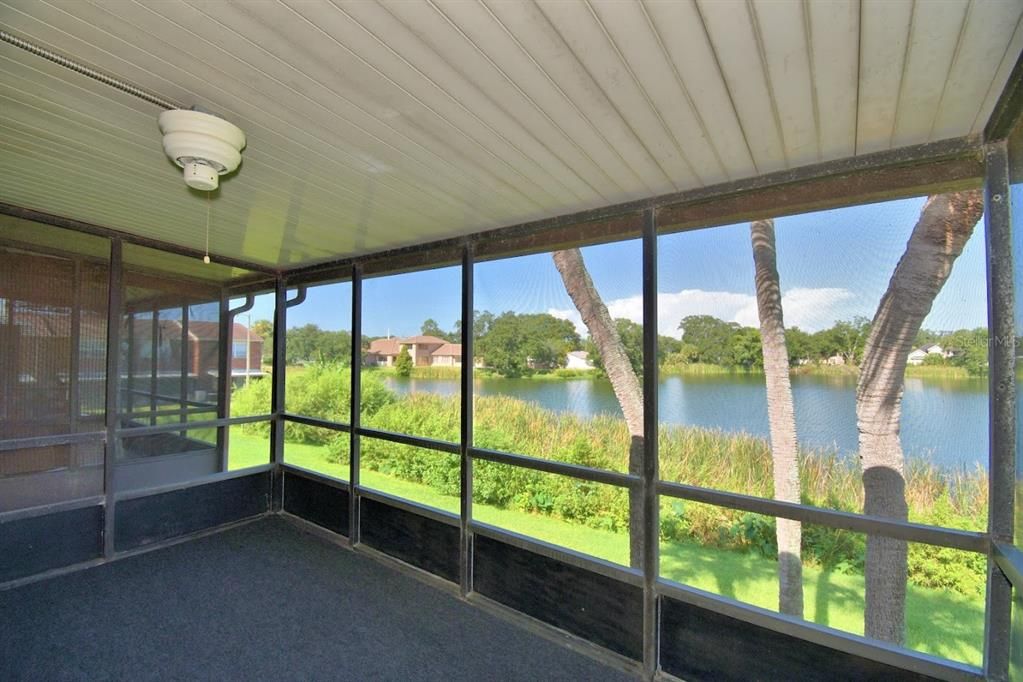 For Sale: $170,000 (2 beds, 2 baths, 831 Square Feet)