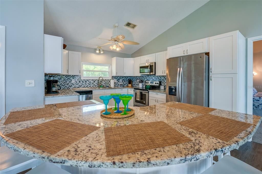 For Sale: $889,999 (3 beds, 2 baths, 1884 Square Feet)