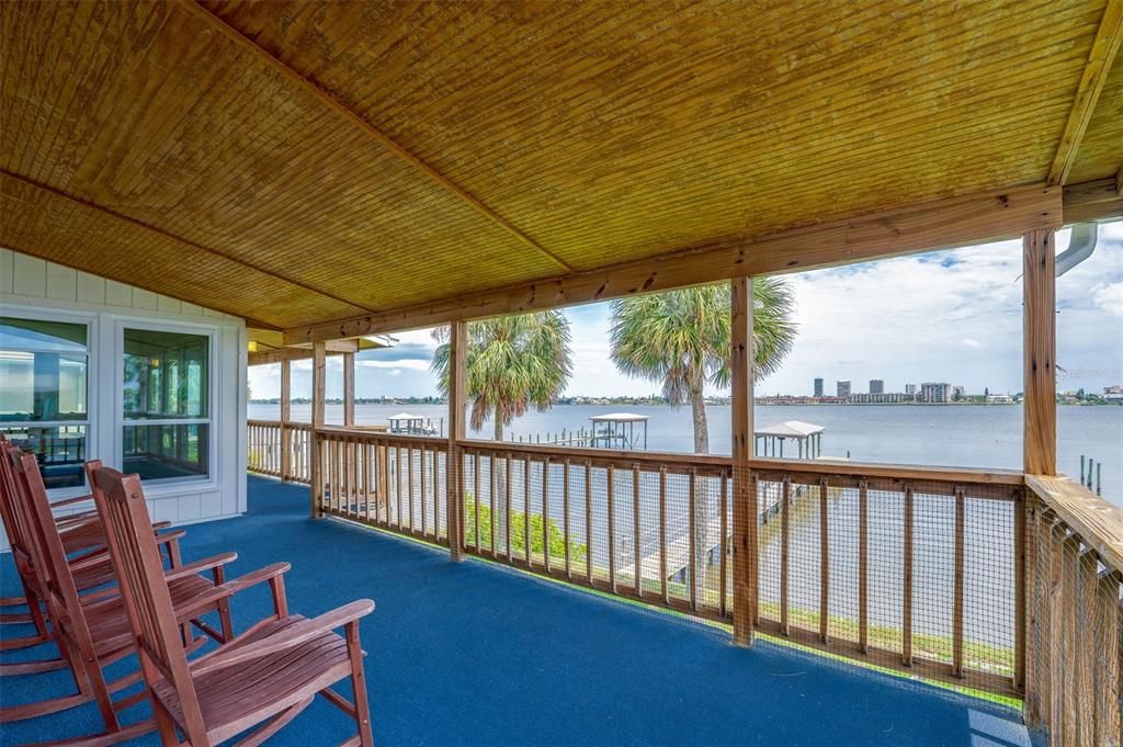 For Sale: $889,999 (3 beds, 2 baths, 1884 Square Feet)