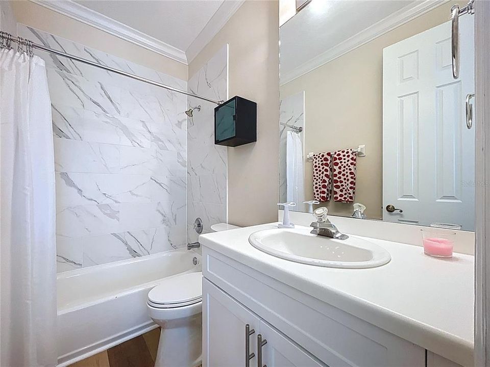 En Venta: $1,100,000 (3 camas, 3 baños, 3046 Pies cuadrados)