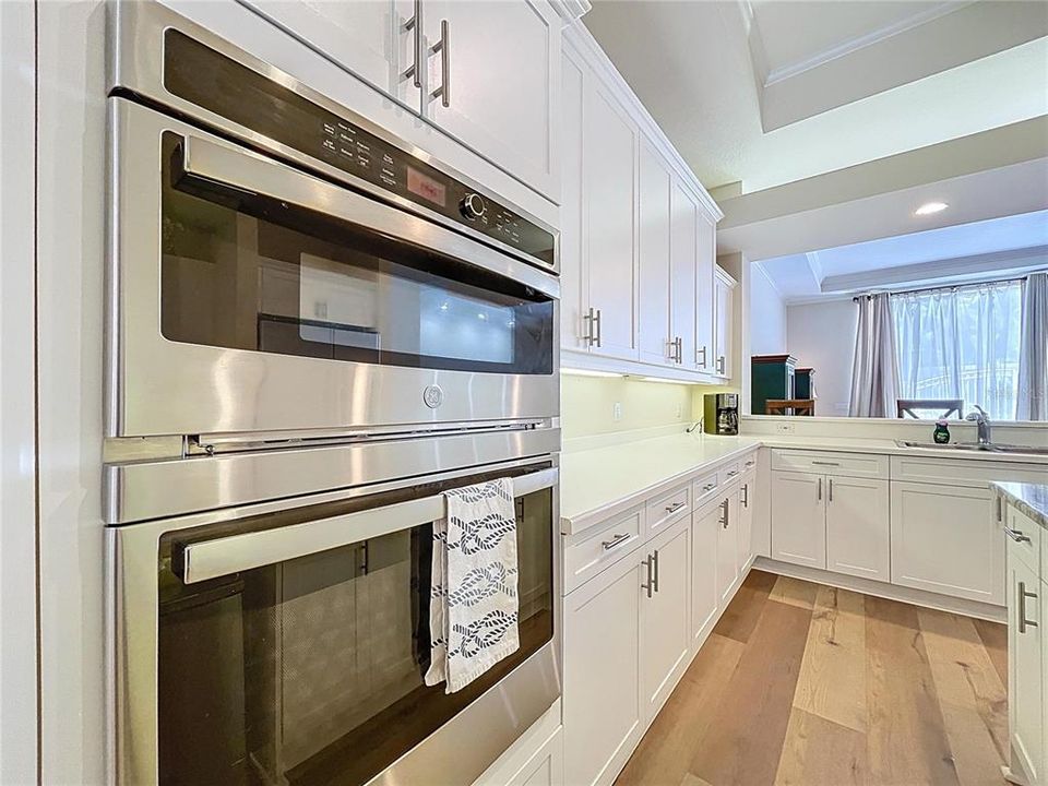 En Venta: $1,100,000 (3 camas, 3 baños, 3046 Pies cuadrados)