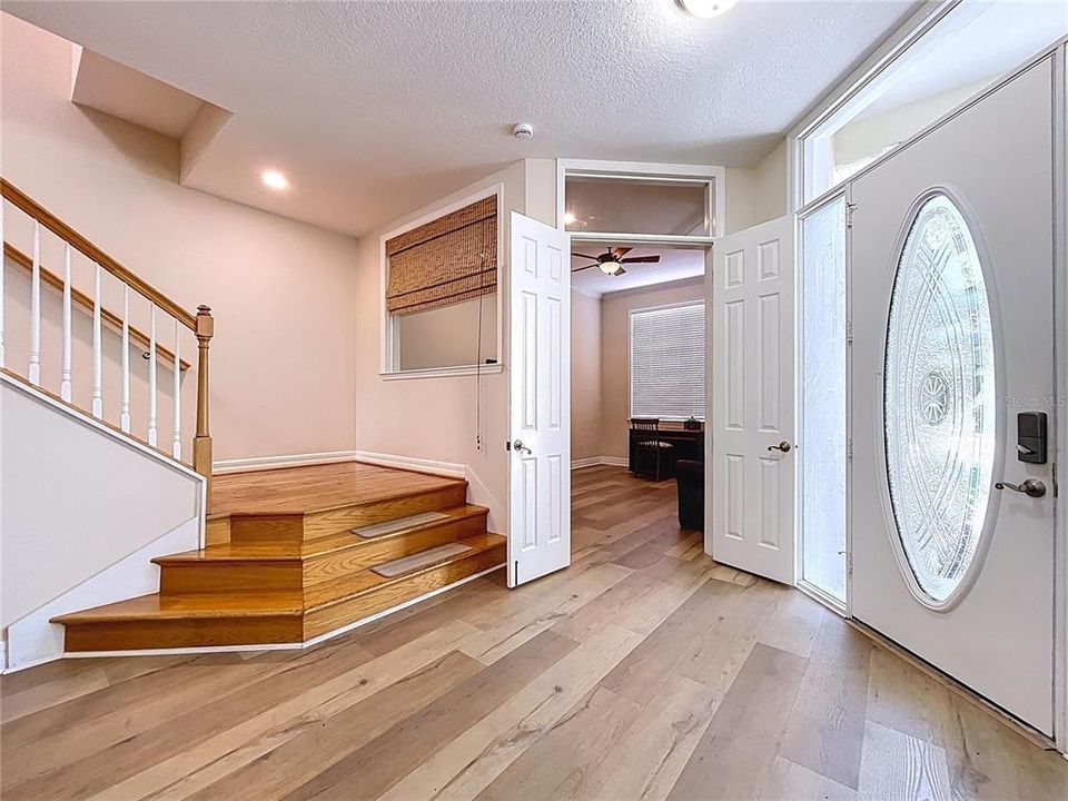 En Venta: $1,100,000 (3 camas, 3 baños, 3046 Pies cuadrados)