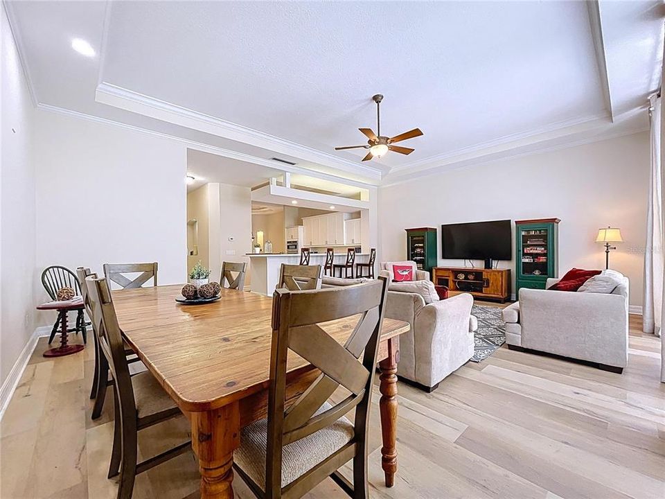 En Venta: $1,100,000 (3 camas, 3 baños, 3046 Pies cuadrados)