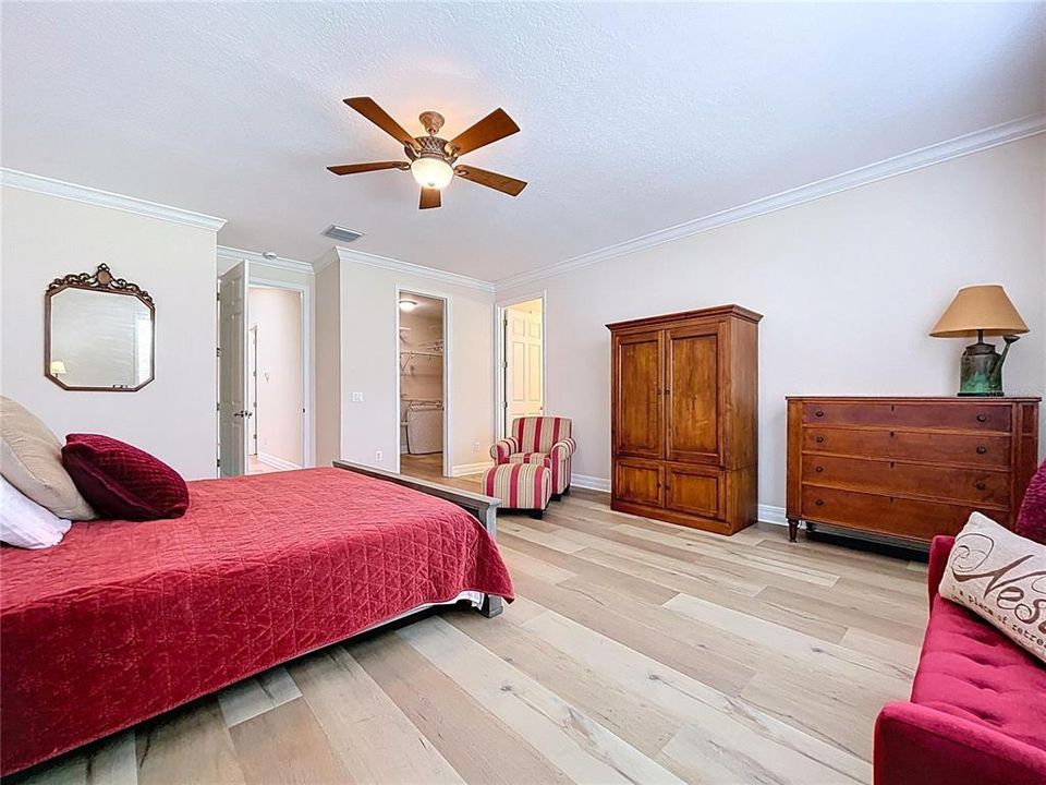 En Venta: $1,100,000 (3 camas, 3 baños, 3046 Pies cuadrados)