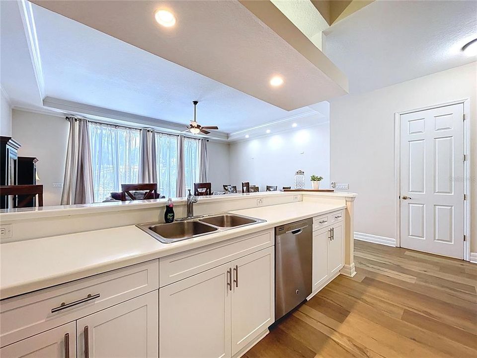 En Venta: $1,100,000 (3 camas, 3 baños, 3046 Pies cuadrados)