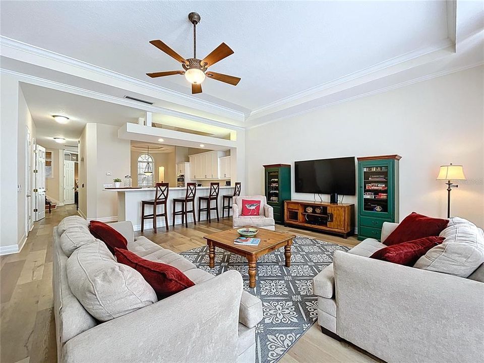 En Venta: $1,100,000 (3 camas, 3 baños, 3046 Pies cuadrados)