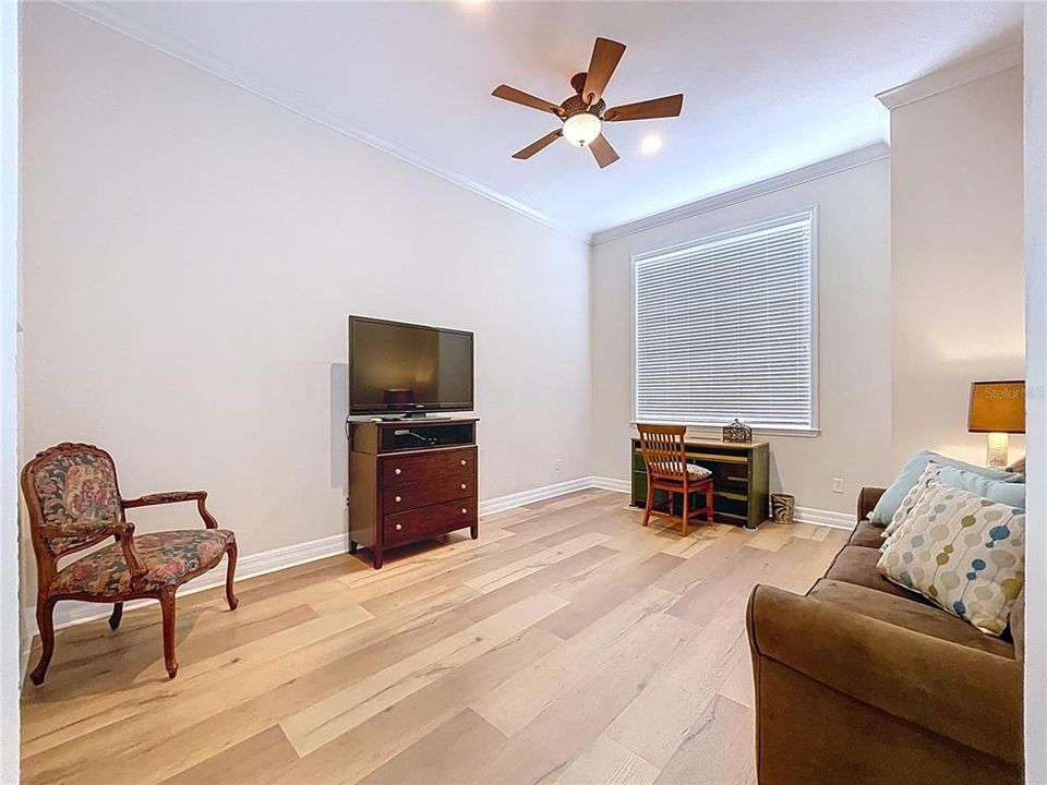 En Venta: $1,100,000 (3 camas, 3 baños, 3046 Pies cuadrados)