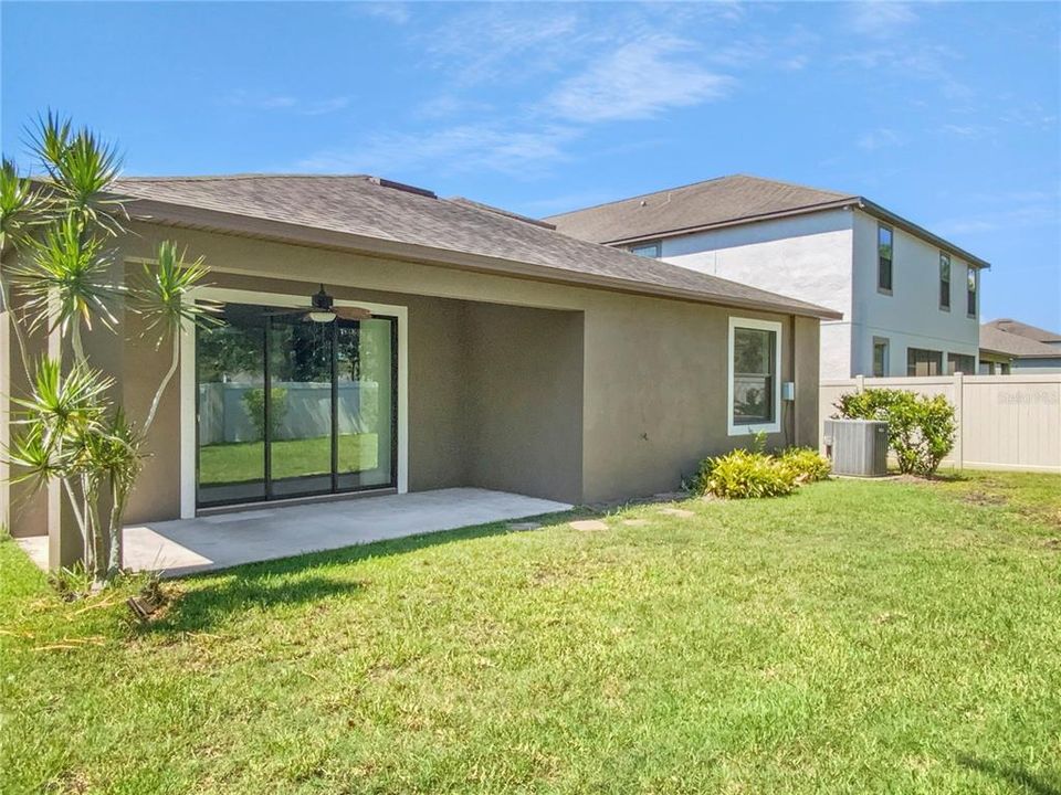 Active With Contract: $357,000 (4 beds, 4 baths, 2590 Square Feet)