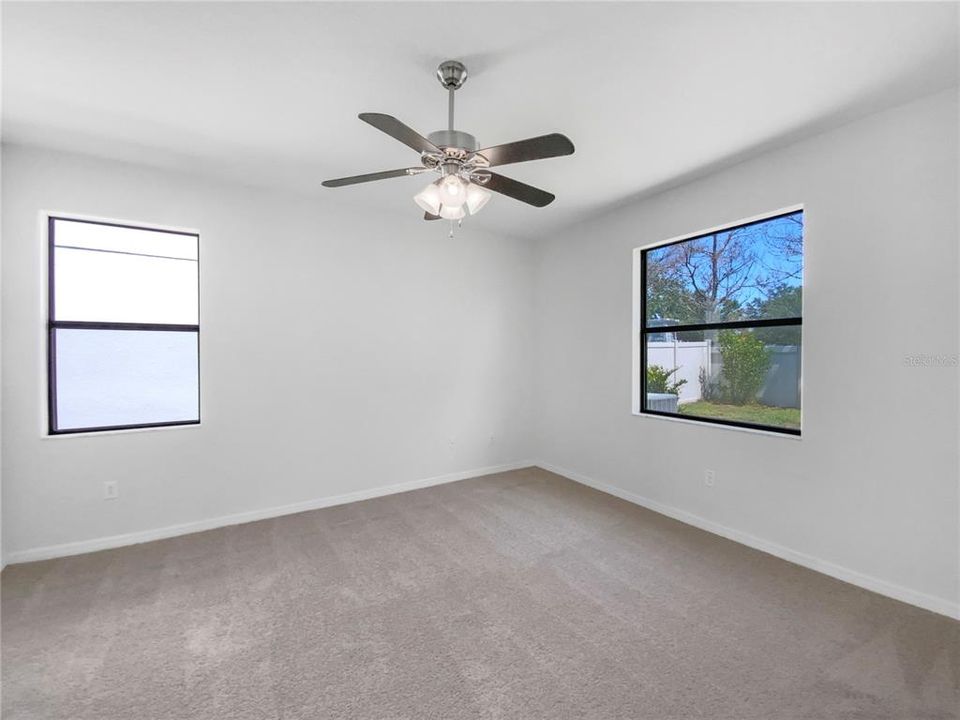 Active With Contract: $357,000 (4 beds, 4 baths, 2590 Square Feet)